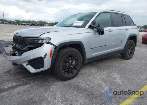 2024 Jeep Grand Cherokee Altitude 4X2 z USA, uszkodzony, nr VIN 1C4RJGAG2R8546516